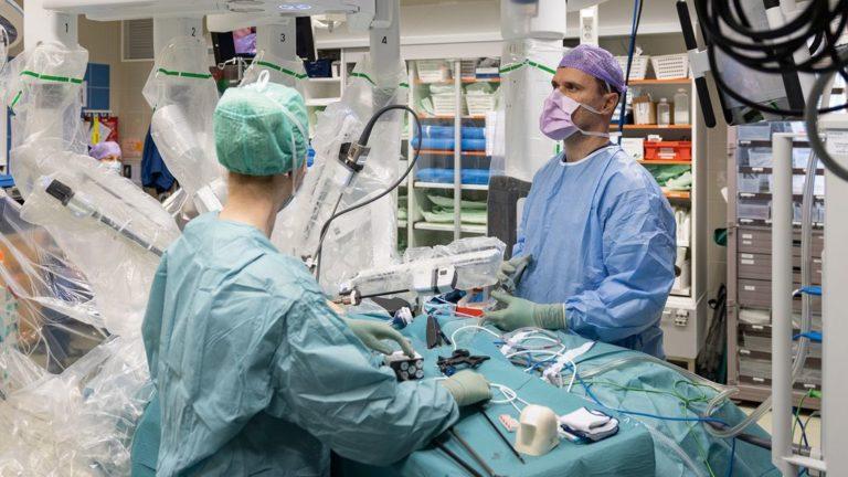  OYS robottikirurgia laajeni keuhkoleikkauksiin
